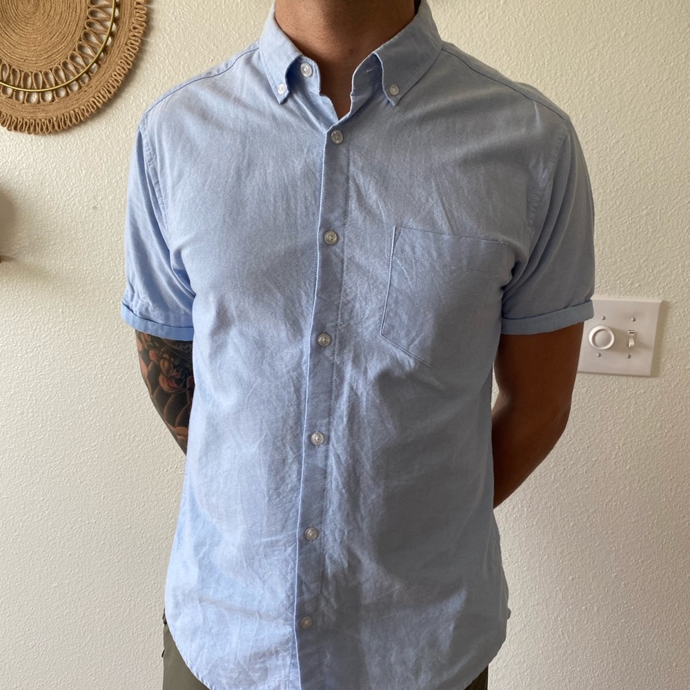 Short sleeve button-up